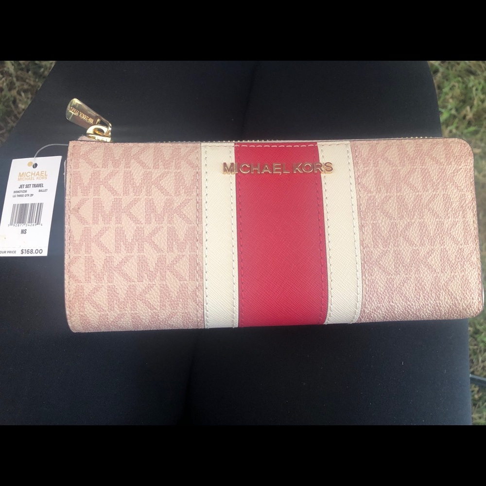 Brand new Michael Kors wallet